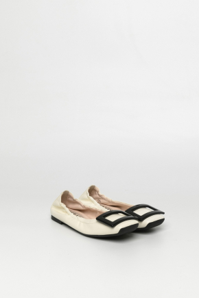 Viv' Pockette Lacquered Buckle Ballerinas In Nappa Leather Flats