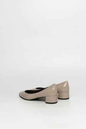 Naplak Leather Pumps