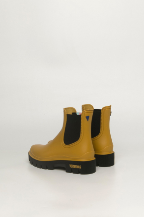 Rain boots