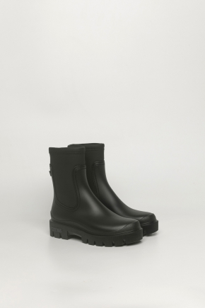 Rain boots